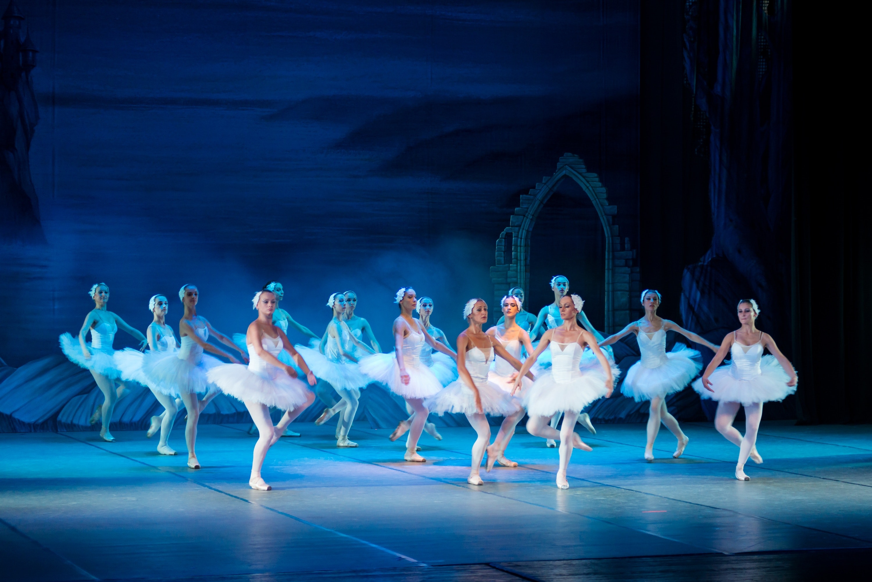 Ballerinas on stage
